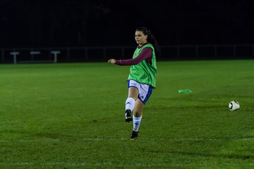 Bild 30 - B-Juniorinnen SV Henstedt Ulzburg - Krummesser SV : Ergebnis: 0:9